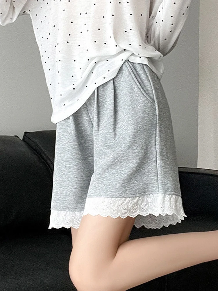 Jmprs Lace Patchwork Sweet Shorts Women Loose High Waist Casual Shorts Japan Cute Simple Female Fashion Pockets Sport Shorts New
Jmprs Lace Patchwork Sweet Shorts Women Loose High Waist Casual Shorts Japan Cute Simple Female Fashion Pockets Sport Shorts New