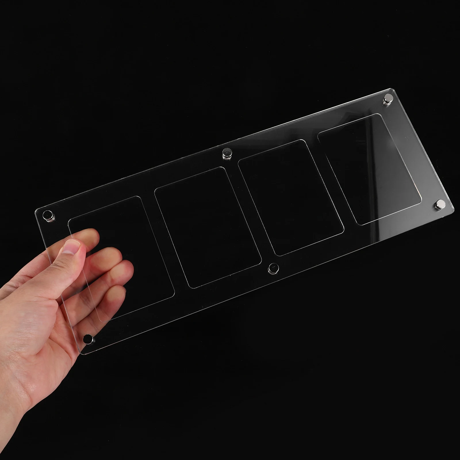 Acrylic Photo Frame 4-Grid Clear Transparent Stand Modern Desktop Card Picture Holder for Workspace Living Room
Acrylic Photo Frame 4-Grid Clear Transparent Stand Modern Desktop Card Picture Holder for Workspace Living Room