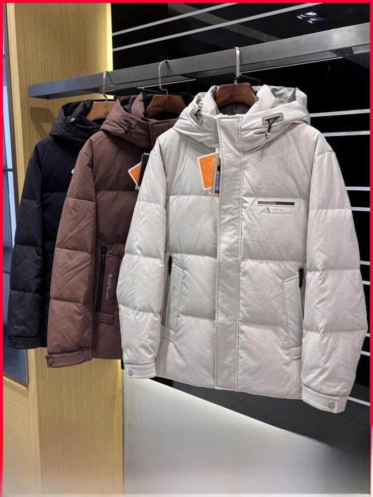 High-End Men's down Jaet Winter New Arrival 90 Du down Fluffy Warm Comfortable Windproof Waterproof Hooded Padded Coat
High-End Men's down Jaet Winter New Arrival 90 Du down Fluffy Warm Comfortable Windproof Waterproof Hooded Padded Coat
