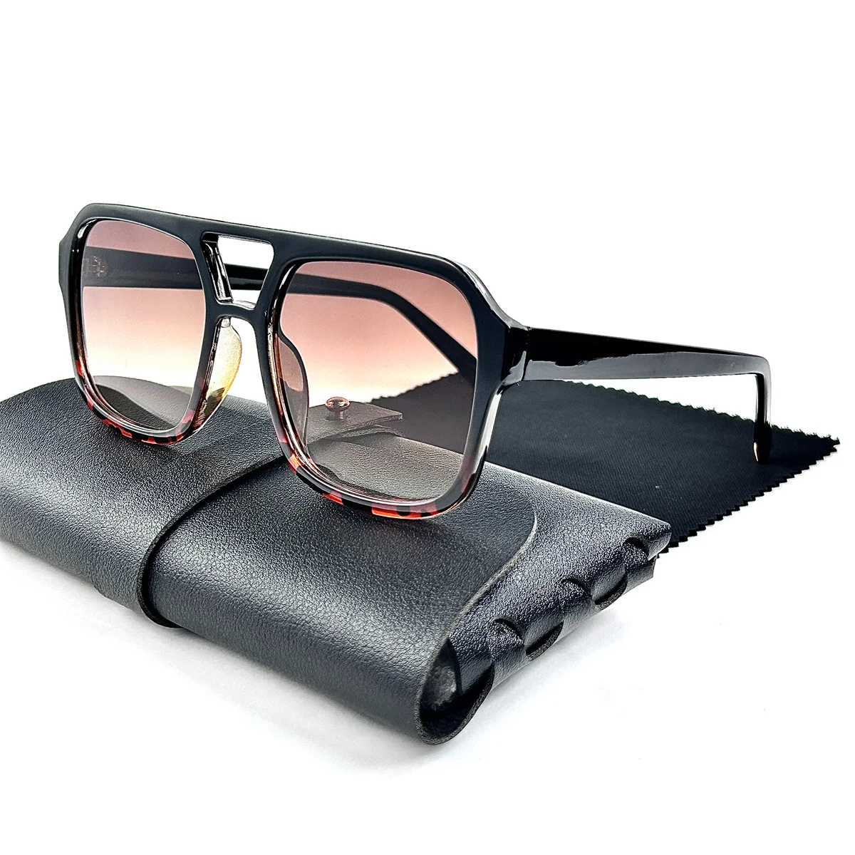 OVOYAN 2024 Square Sunglasses Women Double Beam Glasses Women/men Fashion High Quality Ocean Lens Retro Gafas De Sol Para Hombre
OVOYAN 2024 Square Sunglasses Women Double Beam Glasses Women/men Fashion High Quality Ocean Lens Retro Gafas De Sol Para Hombre
