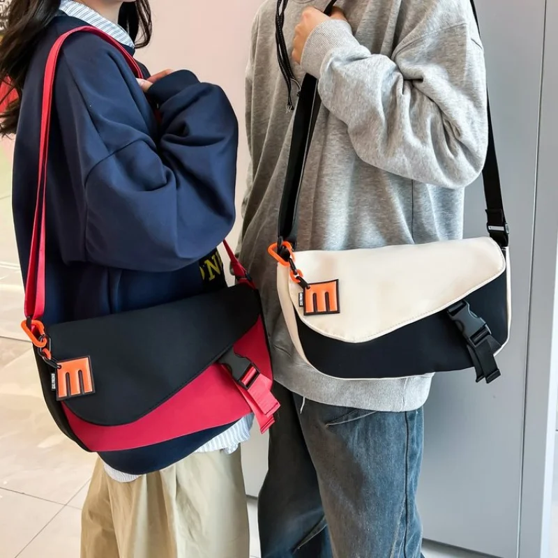 Fashionable Leather Women's Messenger Bag High-End Luxury Brand Trendy Design Commuter Casual Daily Vintage Bag
Fashionable Leather Women's Messenger Bag High-End Luxury Brand Trendy Design Commuter Casual Daily Vintage Bag