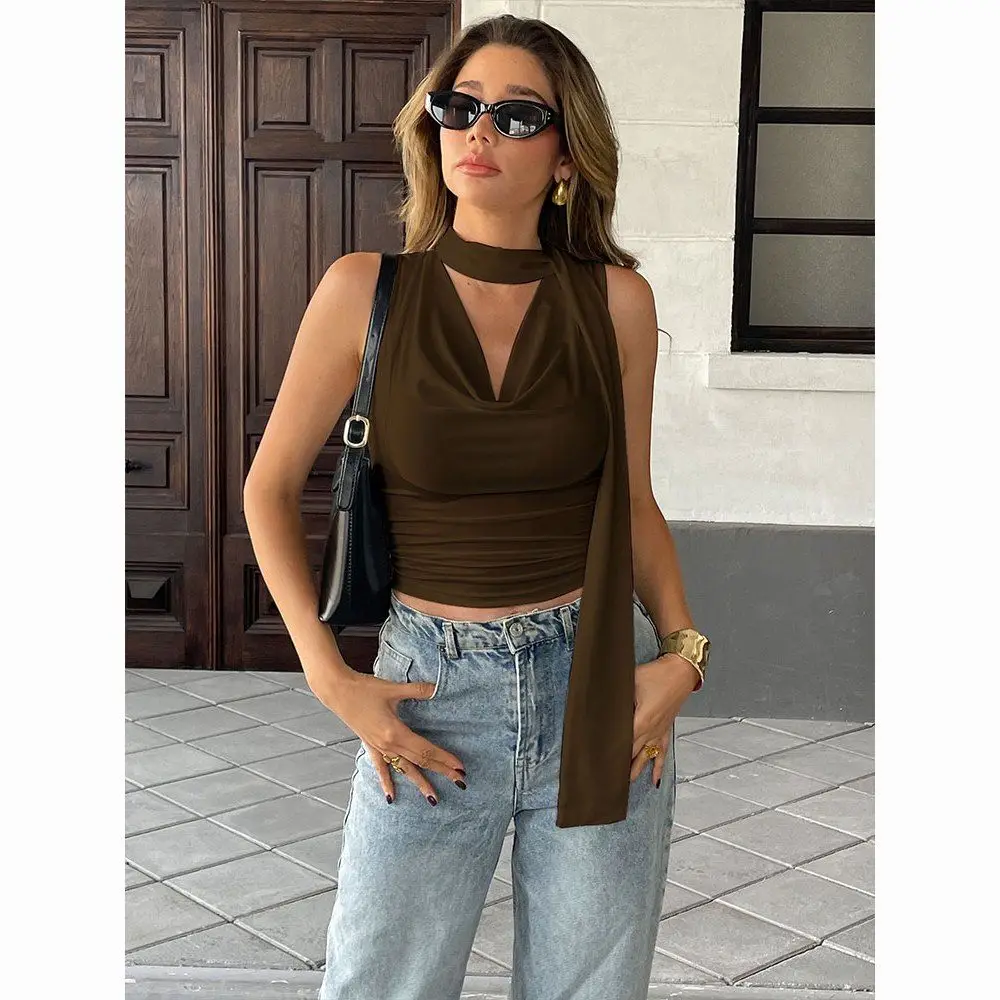French Elegant V-neck Sleeveless Vest for Women's 2025 Summer Solid Color Slim Fit Chic Crop Top New Fashionable Female Clothing
French Elegant V-neck Sleeveless Vest for Women's 2025 Summer Solid Color Slim Fit Chic Crop Top New Fashionable Female Clothing