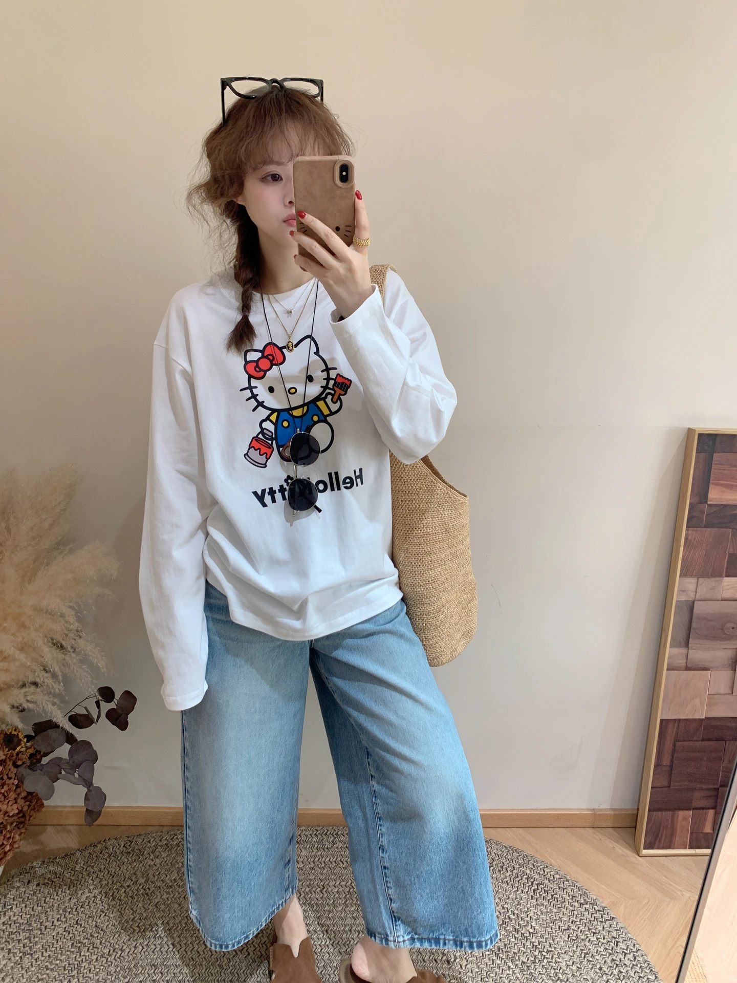 Spring New Sle Korean Cartoon Cute Print White Long Sve Women's Loose Versatile round Ne Base irt Trendy Casual Top
Spring New Sle Korean Cartoon Cute Print White Long Sve Women's Loose Versatile round Ne Base irt Trendy Casual Top
