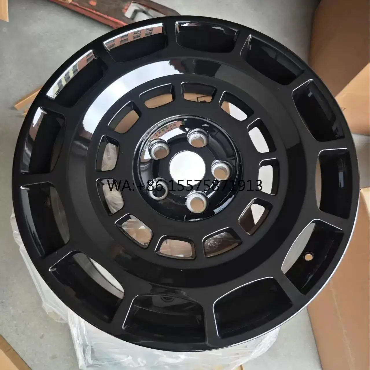 Литые диски TP Deep Dish для внедорожников, 20*9J ET 38 PCD 5X120 CB 72.56, глянцевые черные, для легковых автомобилей и внедорожников Defender
Литые диски TP Deep Dish для внедорожников, 20*9J ET 38 PCD 5X120 CB 72.56, глянцевые черные, для легковых автомобилей и внедорожников Defender