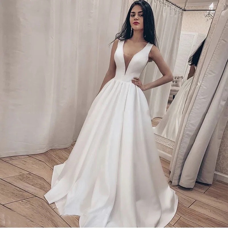 simple Wedding Dresses Satin A Line Boho Bride Dresses Sexy V Neck Wedding Gown Lace up Back
simple Wedding Dresses Satin A Line Boho Bride Dresses Sexy V Neck Wedding Gown Lace up Back