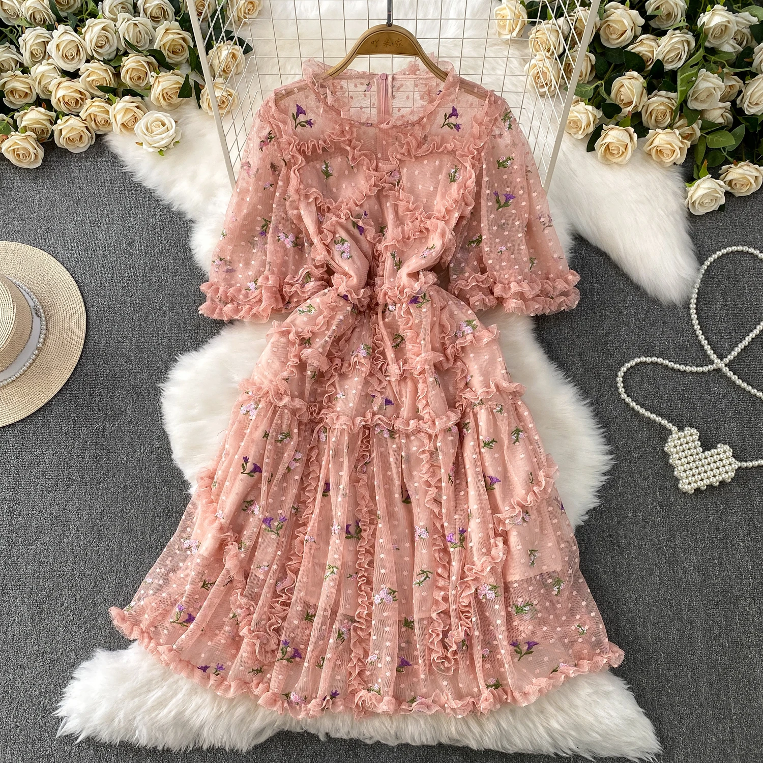Sexy Edible Tree Fungus Embroidered Dress Chic Vintage korean fashion Evening Women Slim sweet dresses women clothing
Sexy Edible Tree Fungus Embroidered Dress Chic Vintage korean fashion Evening Women Slim sweet dresses women clothing