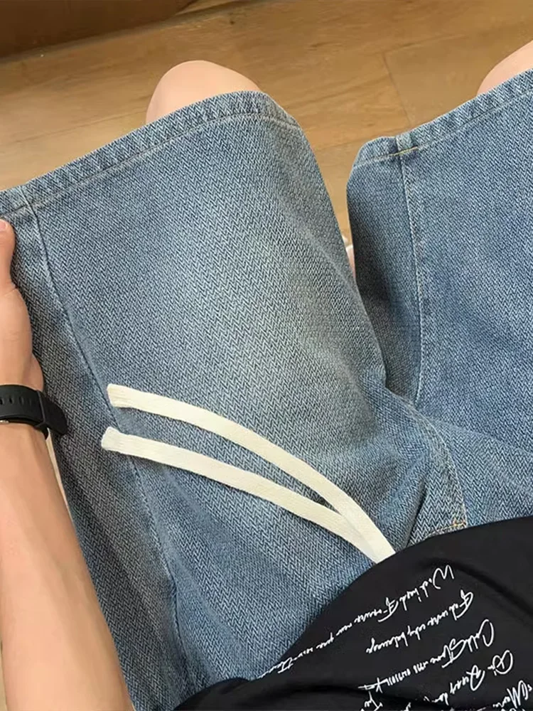 Мужские джинсовые шорты свободного кроя, лето 2024, новинка, повседневные, спортивные, со звездным принтом, со средней/заниженной талией, длина до колена
Мужские джинсовые шорты свободного кроя, лето 2024, новинка, повседневные, спортивные, со звездным принтом, со средней/заниженной талией, длина до колена