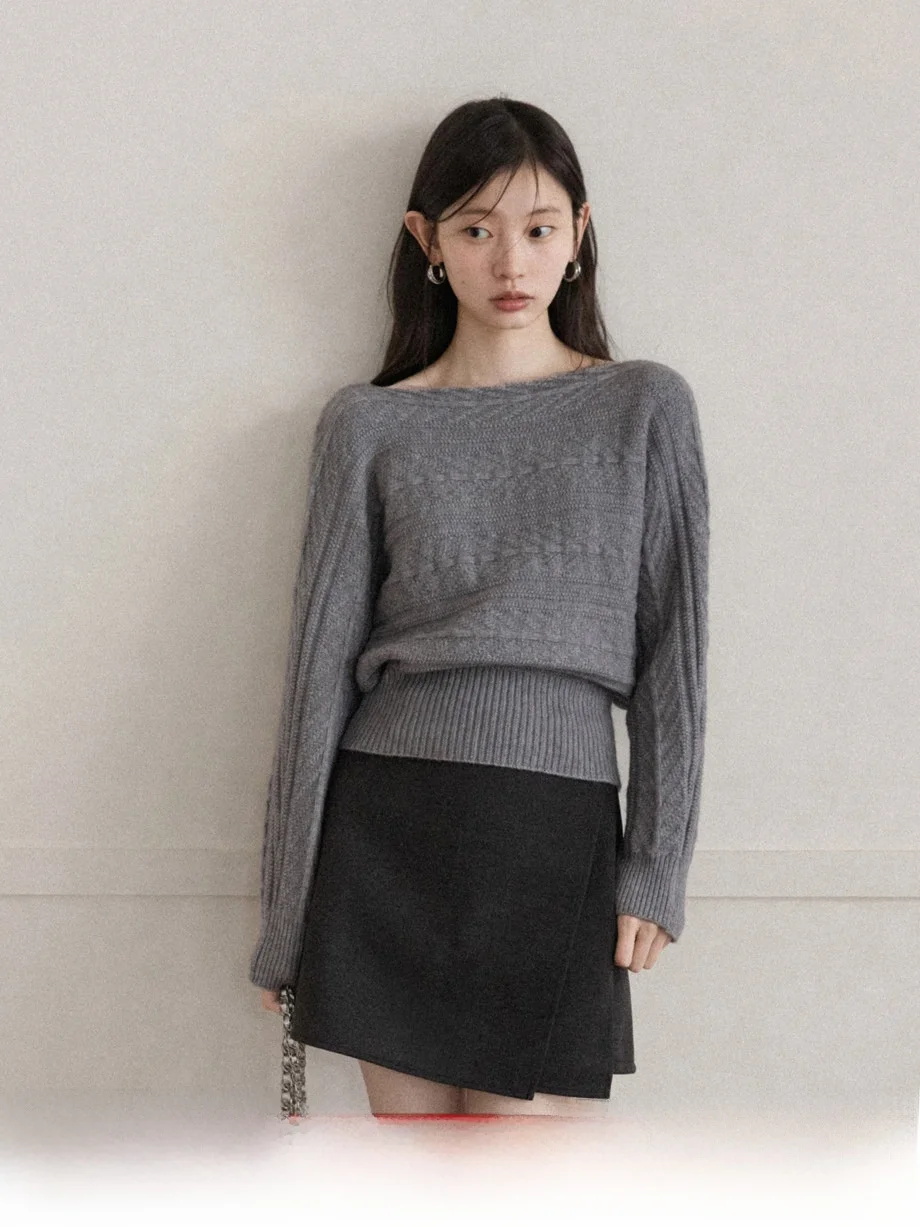 Повседневный вязаный свитер на одно плечо с длинным рукавом для женщин: свободный, стройнящий, зимний, мягкий, удобный, модный
Повседневный вязаный свитер на одно плечо с длинным рукавом для женщин: свободный, стройнящий, зимний, мягкий, удобный, модный