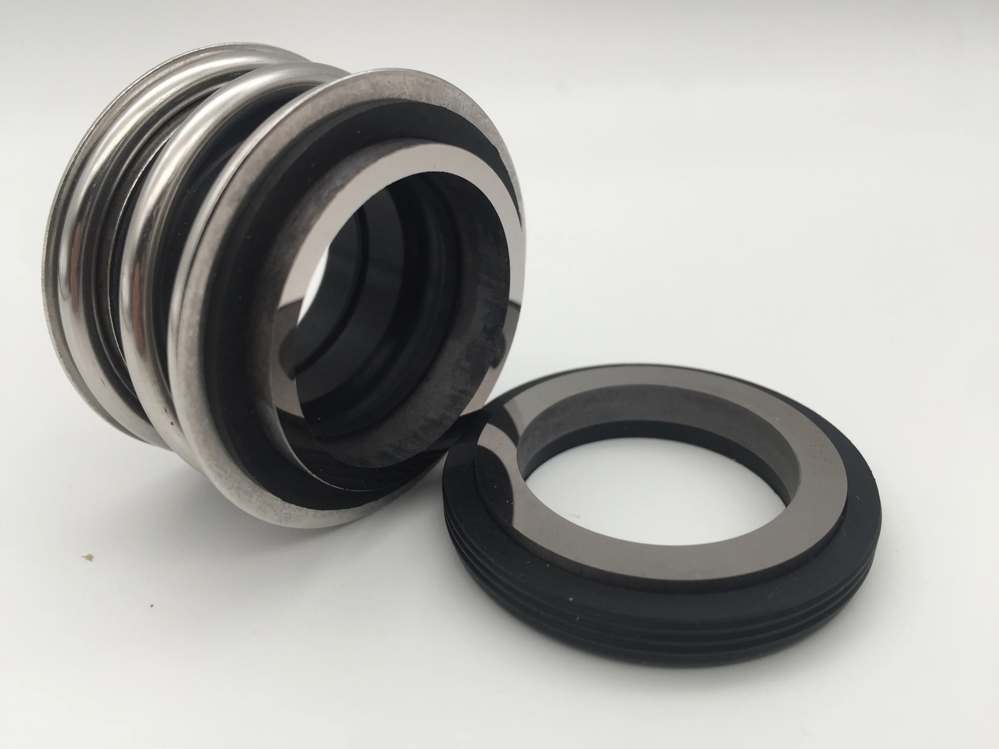 MG1/32-Z, MG1/32-G6, MG1-32, MG1/32-G50 TLANMP Резиновые сильфоны Механические уплотнения Размер вала 32 мм
MG1/32-Z, MG1/32-G6, MG1-32, MG1/32-G50 TLANMP Резиновые сильфоны Механические уплотнения Размер вала 32 мм