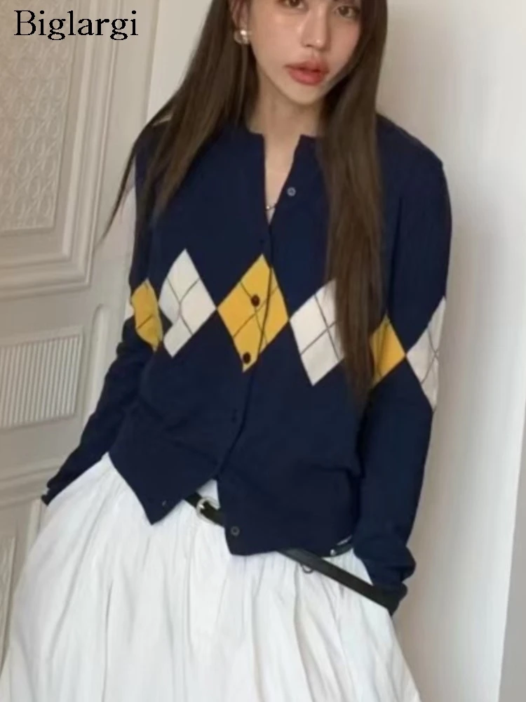 Вязаный осенний кардиган женский клетчатый принт модные повседневные женские укороченные кардиганы свободные женские свитера в корейском стиле пальто
Вязаный осенний кардиган женский клетчатый принт модные повседневные женские укороченные кардиганы свободные женские свитера в корейском стиле пальто