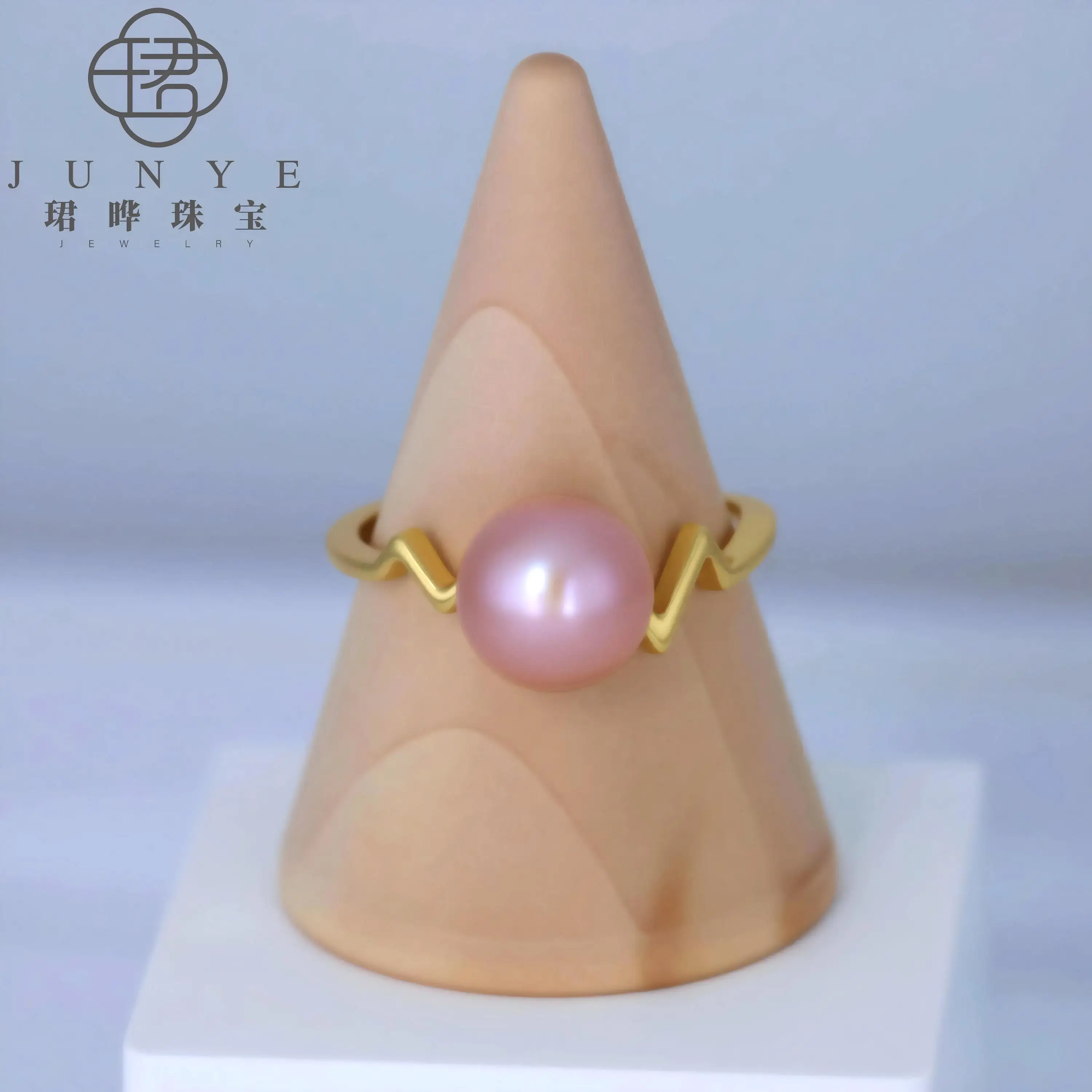 Высококачественное модное кольцо с сердцебиением и ярким светлым персиковым розовым/белым экологическим пресноводным жемчугом в подарочной упаковке
Высококачественное модное кольцо с сердцебиением и ярким светлым персиковым розовым/белым экологическим пресноводным жемчугом в подарочной упаковке