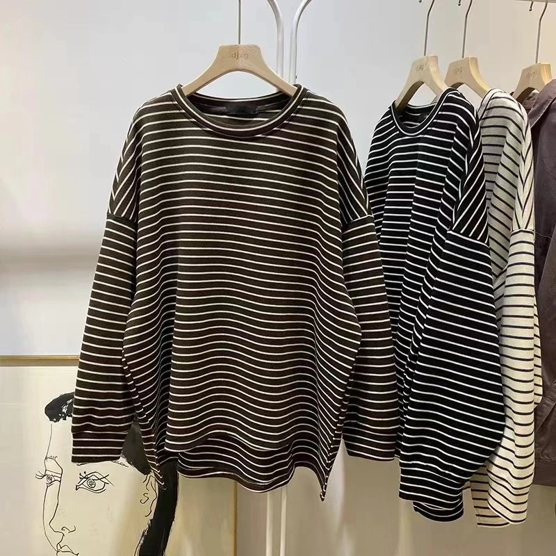 Sweatshirts Women'S Ladies Clothing Pouch Subculture Aesthetics Adults Neutral Flocked Wear-Resistant Leisurely Playful Y2K
Sweatshirts Women'S Ladies Clothing Pouch Subculture Aesthetics Adults Neutral Flocked Wear-Resistant Leisurely Playful Y2K