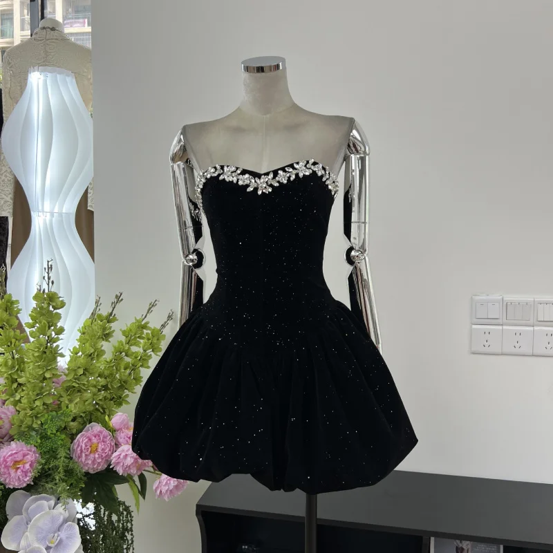 Autumn Romantic Elegant Evening Party Diamond Waist Cinching Puff Dress Strapless Gown with Large Bow
Autumn Romantic Elegant Evening Party Diamond Waist Cinching Puff Dress Strapless Gown with Large Bow