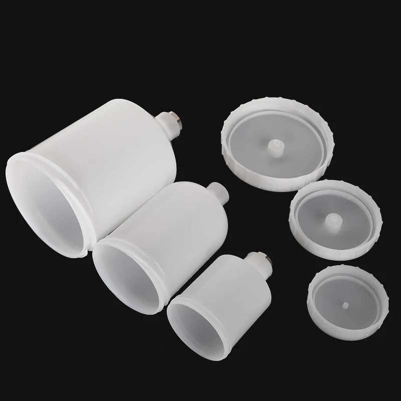 3pcs 125/250/600 Ml Paint Cup Sprayer, Gravity-Feed Paint Can Threaded Connector, Suitable For Spray Gun Accessories.
3pcs 125/250/600 Ml Paint Cup Sprayer, Gravity-Feed Paint Can Threaded Connector, Suitable For Spray Gun Accessories.
