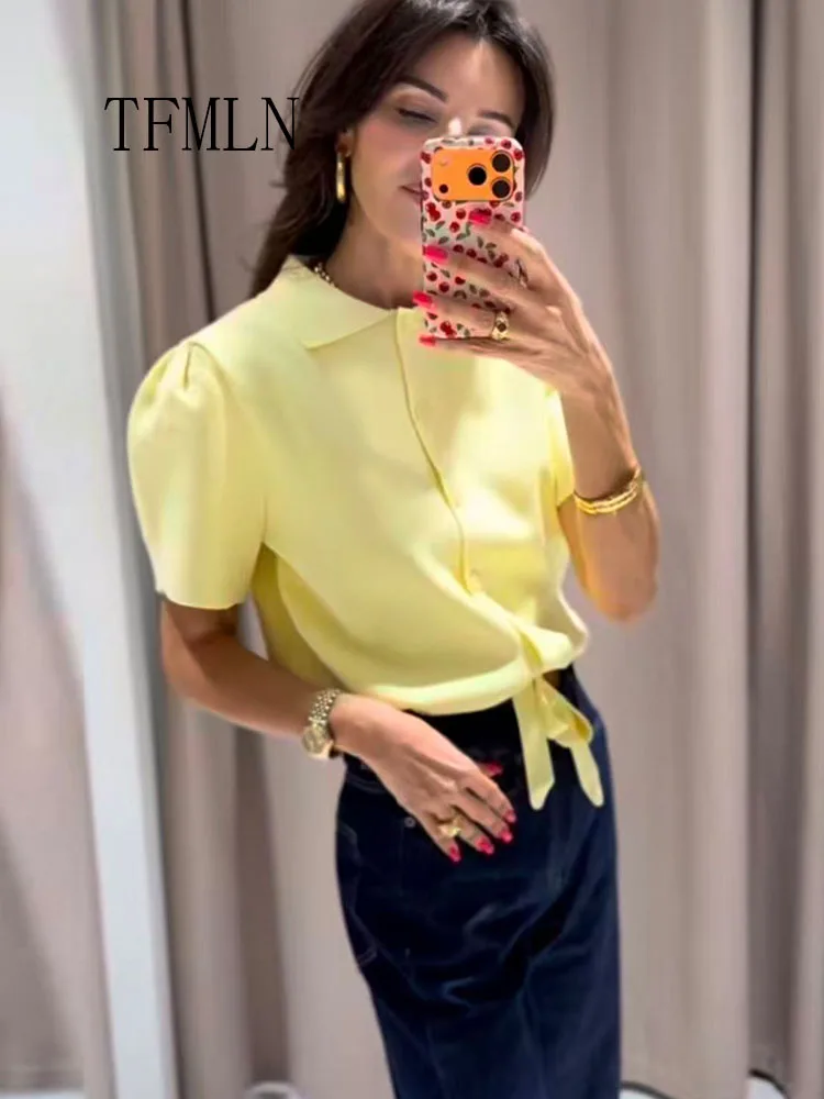 2026 New Sweet Women Bow Knitted Cardigan Fashion Causal Lapel Single Breasted Loose Sweaters Tops Chic Short Sleeve Girls Tops
2026 New Sweet Women Bow Knitted Cardigan Fashion Causal Lapel Single Breasted Loose Sweaters Tops Chic Short Sleeve Girls Tops