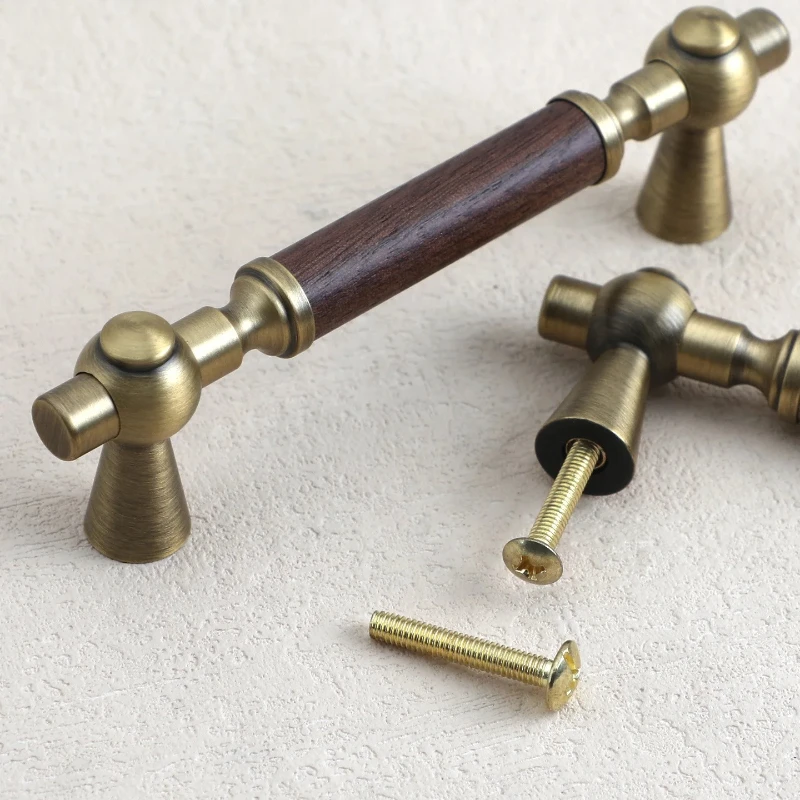 New Chinese-style walnut cabinet door handle – Nordic brass & wood single-hole round knob in gold for drawers and furniture
New Chinese-style walnut cabinet door handle – Nordic brass & wood single-hole round knob in gold for drawers and furniture