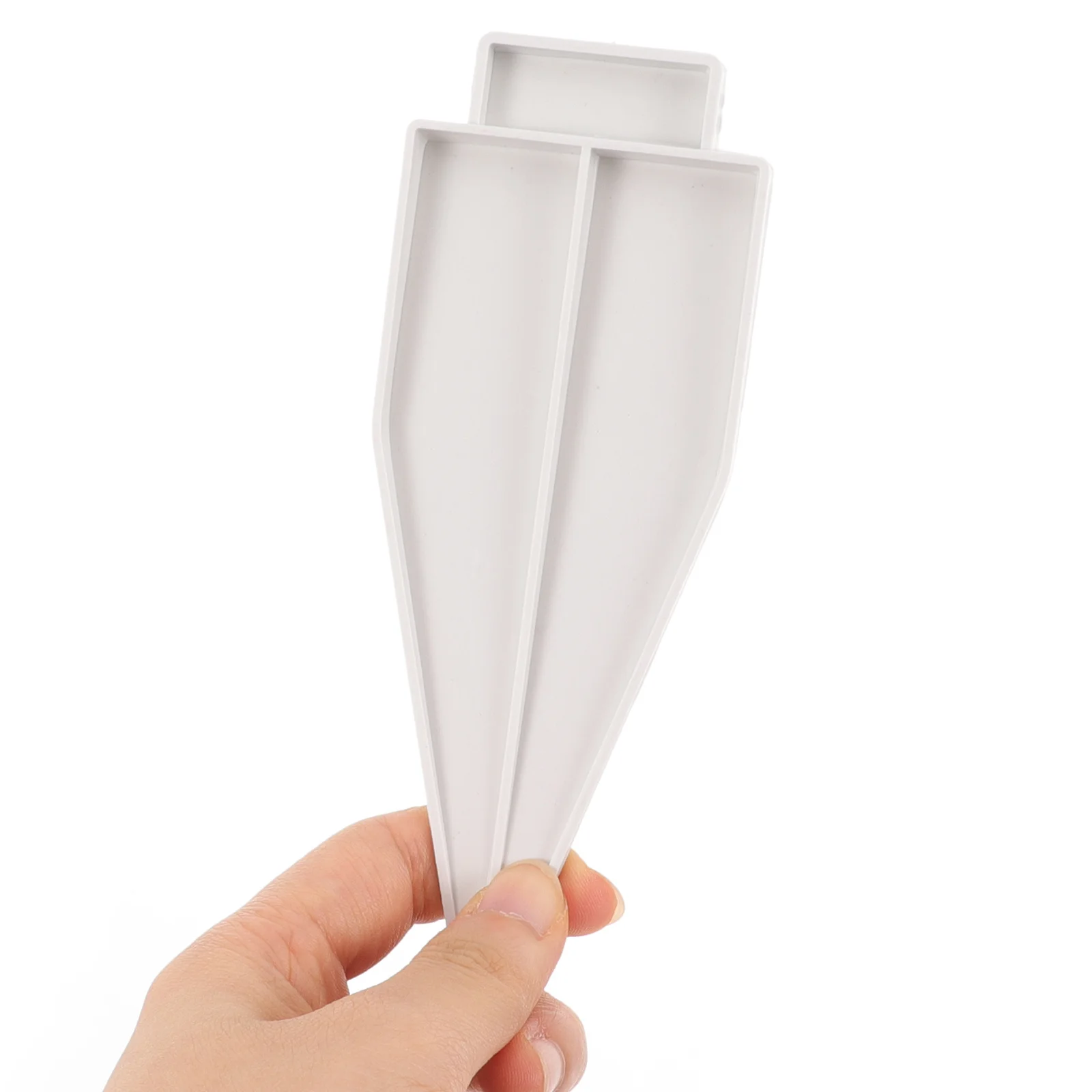 8Pcs Plastic Garden Fence Plug Stable Fence Support Parts for Yard Villa Campus Use Fences Plug Kit Garden Accessory 
8Pcs Plastic Garden Fence Plug Stable Fence Support Parts for Yard Villa Campus Use Fences Plug Kit Garden Accessory