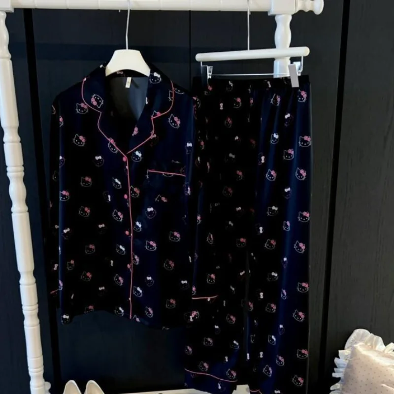 Комплект пижам Sanrio Hello Kitty для девочек: милый домашний костюм на весну-лето, черный, с принтом, в корейском стиле, свободного кроя, для сна и отдыха, с брюками
Комплект пижам Sanrio Hello Kitty для девочек: милый домашний костюм на весну-лето, черный, с принтом, в корейском стиле, свободного кроя, для сна и отдыха, с брюками