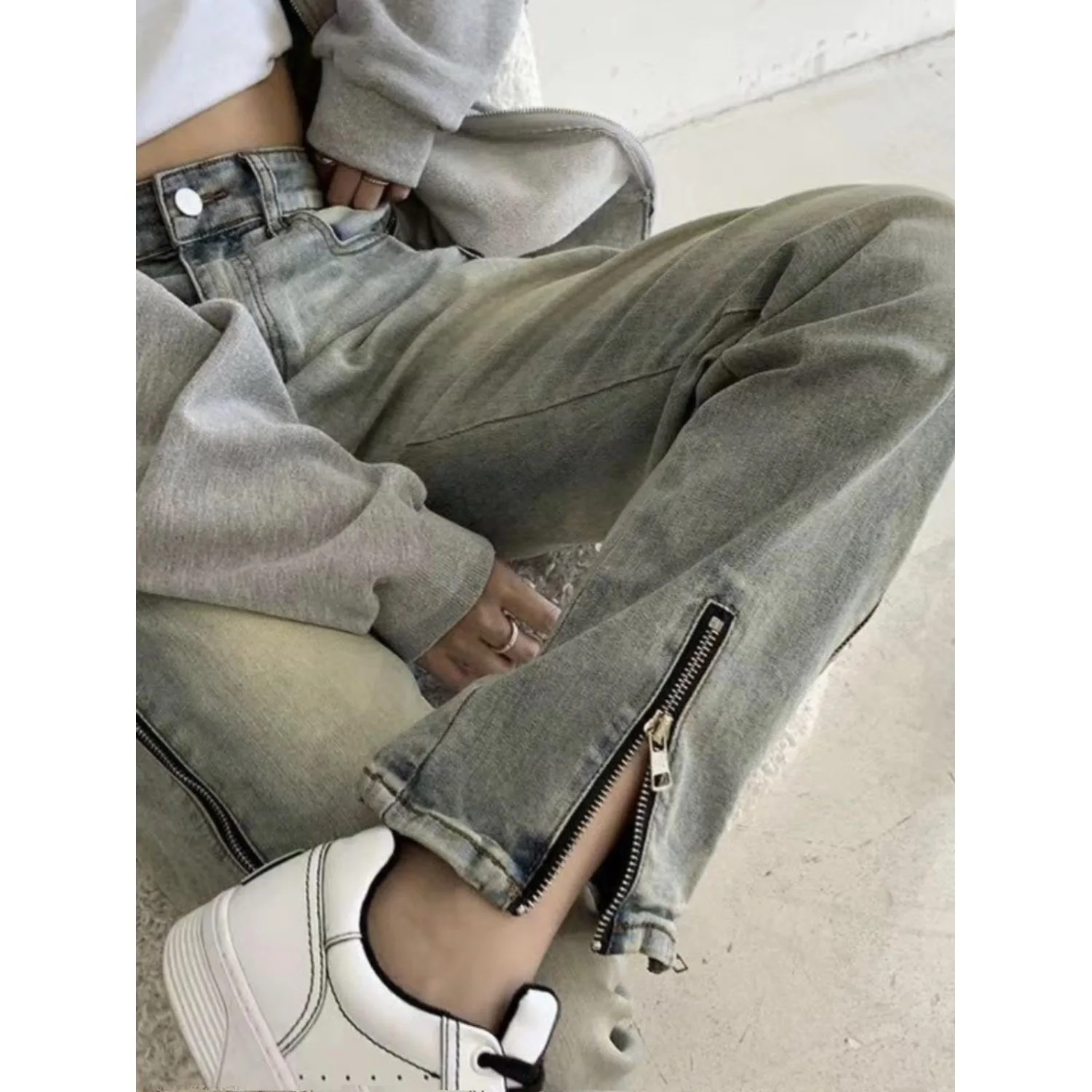 Осень-зима больших размеров Vibe Sle Джинсы с разрезом на молнии Прямые расклешенные брюки для мужчин и женщин Повседневная полиэфирная ткань
Осень-зима больших размеров Vibe Sle Джинсы с разрезом на молнии Прямые расклешенные брюки для мужчин и женщин Повседневная полиэфирная ткань