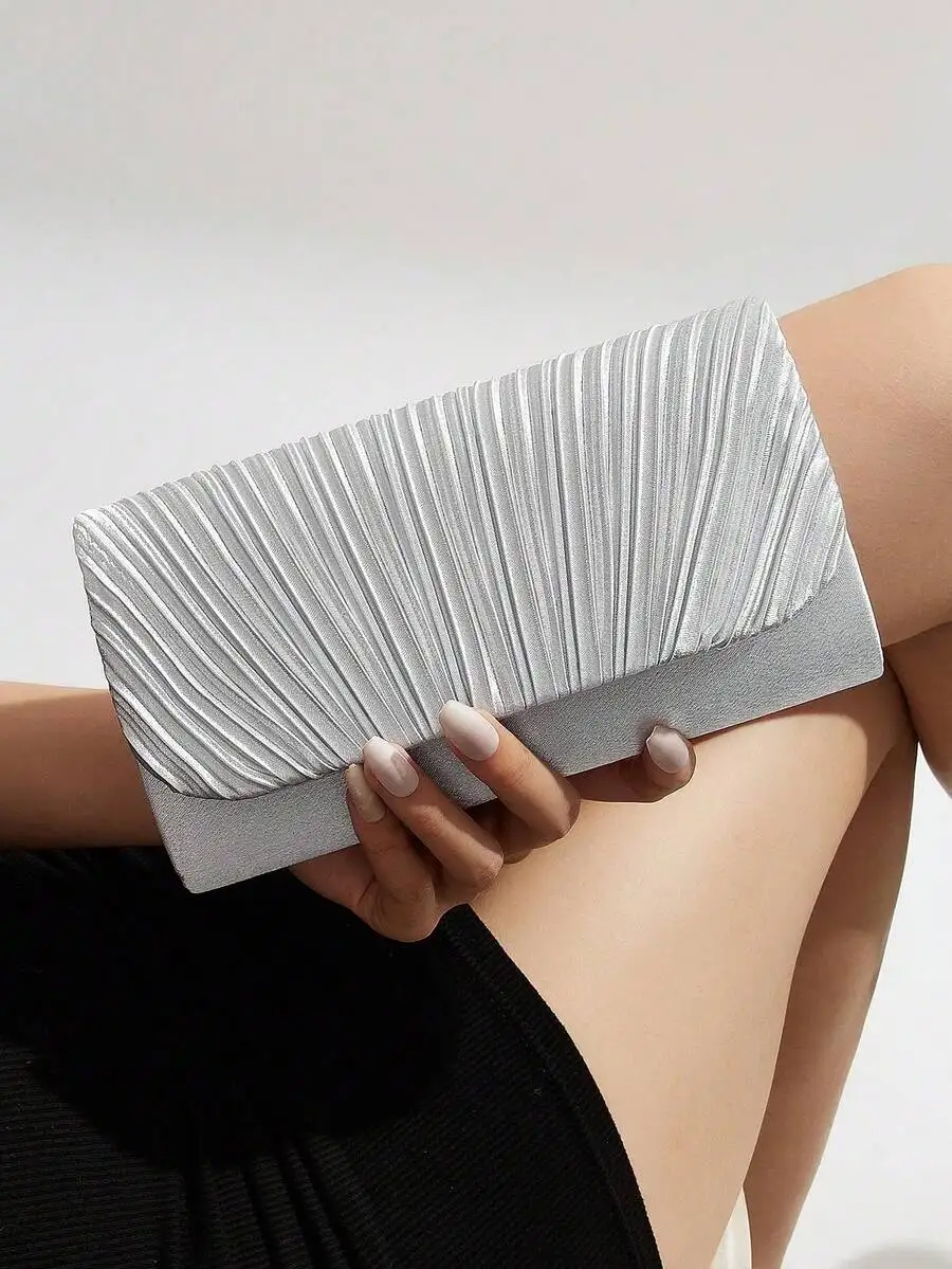 Womens Pleated Satin Evening Clutch Bag Formal Mini Flap Handbag For Party Wedding Ball
Womens Pleated Satin Evening Clutch Bag Formal Mini Flap Handbag For Party Wedding Ball