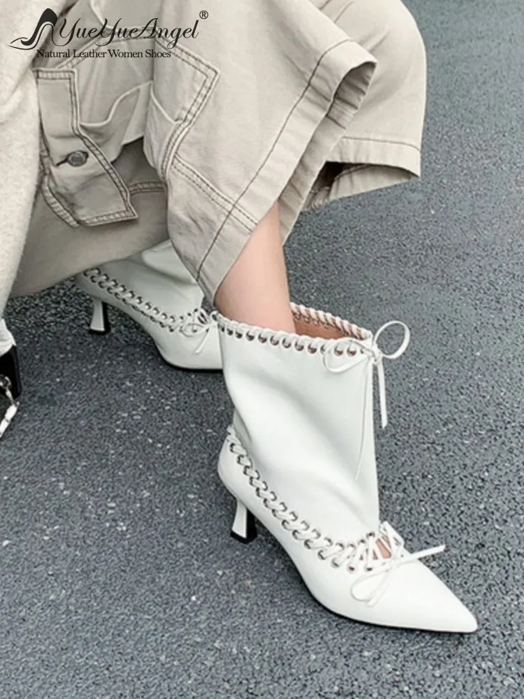 Winter Women Design Stilettos Pointed Toe Bowknot Cross Tied Lace Up Split Leather Ankle Boots Solid Color Elegant Fashion Shoes
Winter Women Design Stilettos Pointed Toe Bowknot Cross Tied Lace Up Split Leather Ankle Boots Solid Color Elegant Fashion Shoes