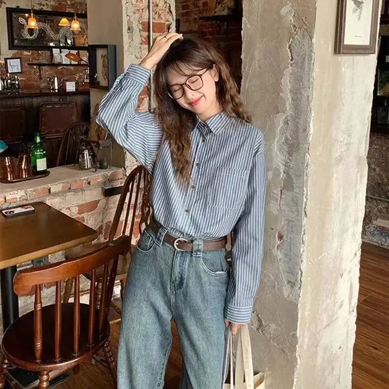 Lucyever винтажная женская рубашка в полоску, классические универсальные однобортные офисные женские блузки, осенние корейские свободные короткие рубашки
Lucyever винтажная женская рубашка в полоску, классические универсальные однобортные офисные женские блузки, осенние корейские свободные короткие рубашки