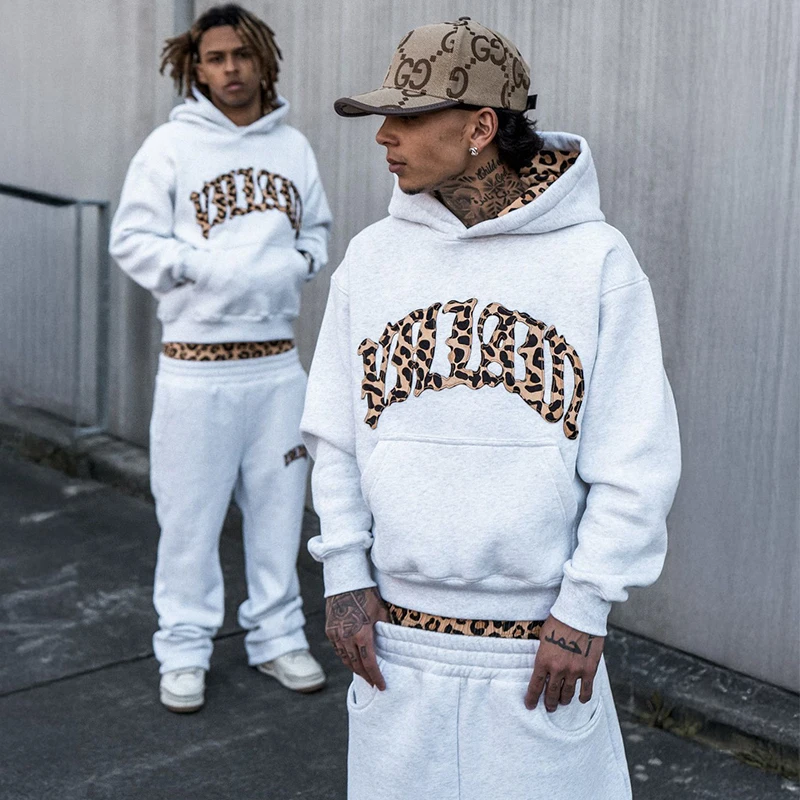 Мужской свитер-костюм в стиле хип-хоп, уличная одежда 2026 Y2K, с вышивкой, на молнии, с капюшоном, спортивный, для пар, унисекс
Мужской свитер-костюм в стиле хип-хоп, уличная одежда 2026 Y2K, с вышивкой, на молнии, с капюшоном, спортивный, для пар, унисекс