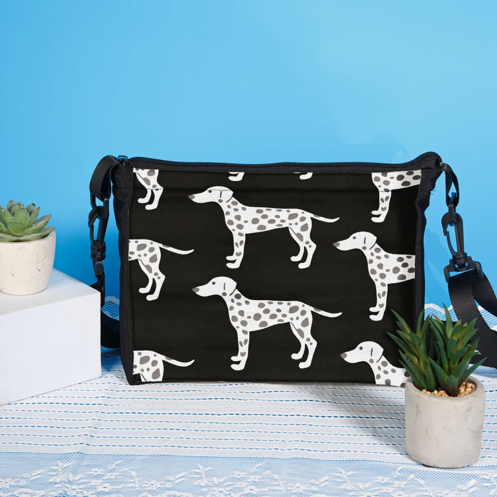 1pc Dachshund Print Crossbody Bag Black Dog Pattern Shoulder Bags For Women And Girls Casual Everyday Use With Adjustable Strap
1pc Dachshund Print Crossbody Bag Black Dog Pattern Shoulder Bags For Women And Girls Casual Everyday Use With Adjustable Strap