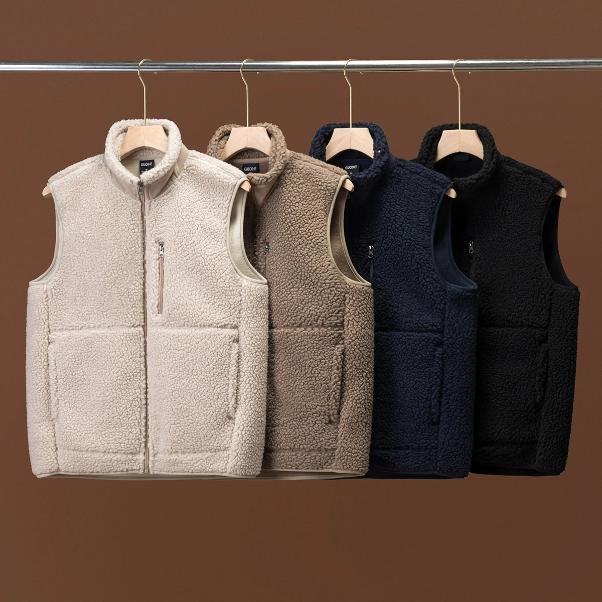 Очень теплый двусторонний флисовый жилет для активного отдыха, осенне-зимний, модный городской молодежный жилет.
Очень теплый двусторонний флисовый жилет для активного отдыха, осенне-зимний, модный городской молодежный жилет.