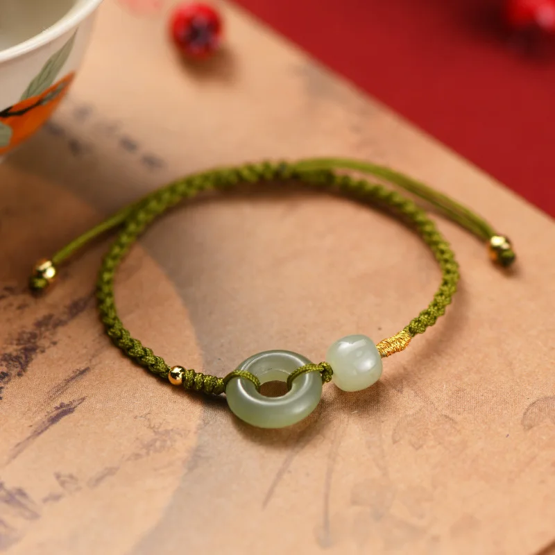Chinese Style Hotan Jade Hand Rope Women's Fresh and Safe Buckle Bracelet National Trendy Retro High-grade Jade New Trendy
Chinese Style Hotan Jade Hand Rope Women's Fresh and Safe Buckle Bracelet National Trendy Retro High-grade Jade New Trendy