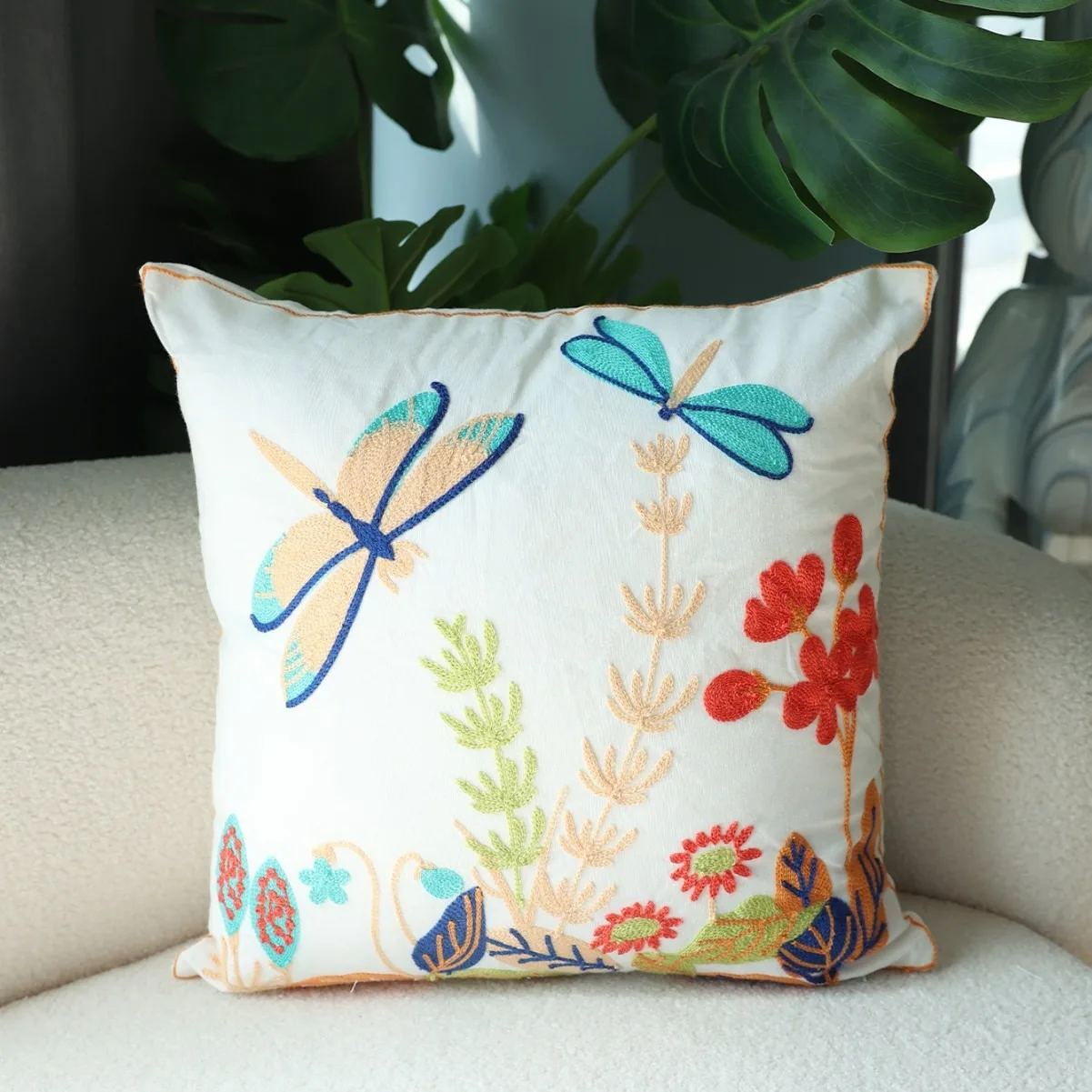 Dragonfly Flower Cushion Cover 2D Peach Skin Pillow Case Nordic Floral Decorative Throw Pillows For Sofa Living Room Home Decor
Dragonfly Flower Cushion Cover 2D Peach Skin Pillow Case Nordic Floral Decorative Throw Pillows For Sofa Living Room Home Decor