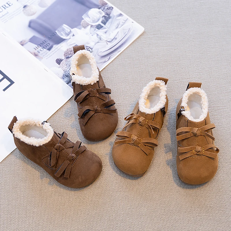 Детские туфли принцессы с двойными бантами, милая повседневная обувь для девочек, боковая молния, новинка зимы 2024, детские туфли на плоской подошве, нескользящая мягкая подошва
Детские туфли принцессы с двойными бантами, милая повседневная обувь для девочек, боковая молния, новинка зимы 2024, детские туфли на плоской подошве, нескользящая мягкая подошва