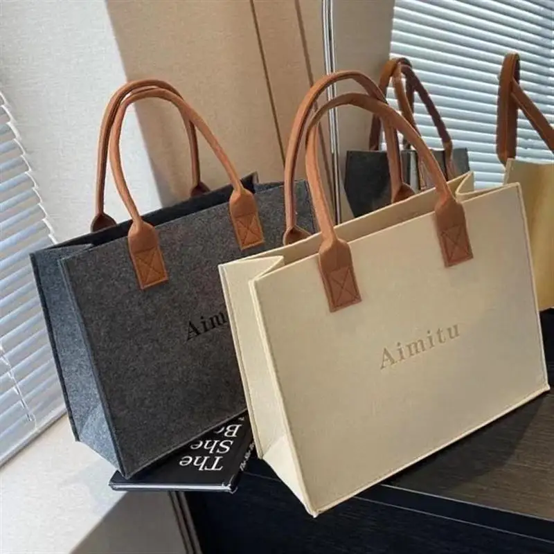 2026 Casual Felt Handbag New Simple Letter Versatile Faion Super Large Women's Handbag Hobo Bag Medium Hardn Double ou...
2026 Casual Felt Handbag New Simple Letter Versatile Faion Super Large Women's Handbag Hobo Bag Medium Hardn Double ou...