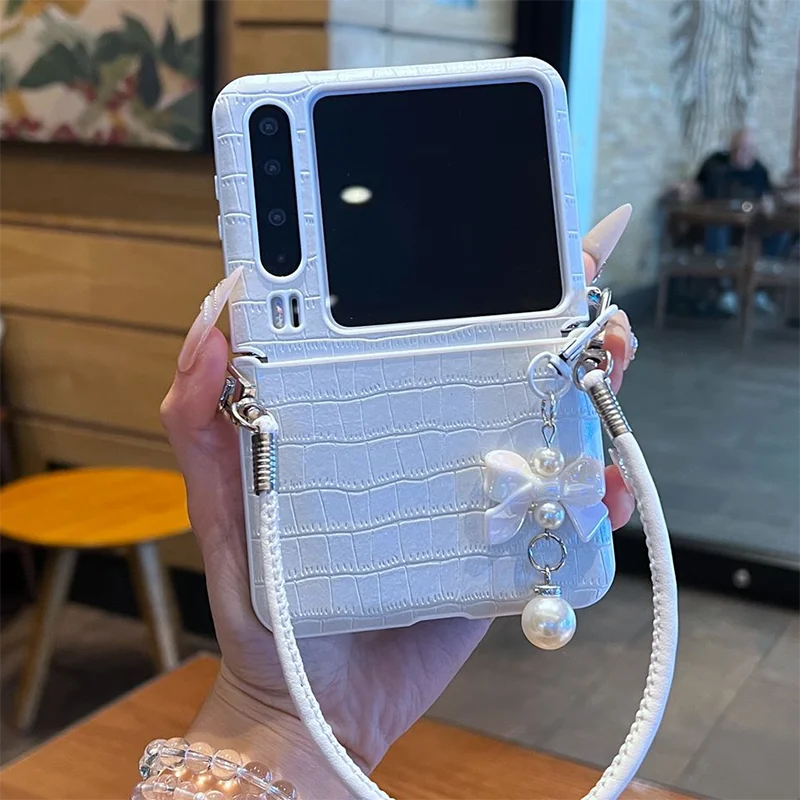 Luxury Crocodile Patterned flip case for Samsung zflip6 zflip5 OPPO find n3 n2Flip/Xiaomi Mix flip Cover White leather Cases
Luxury Crocodile Patterned flip case for Samsung zflip6 zflip5 OPPO find n3 n2Flip/Xiaomi Mix flip Cover White leather Cases