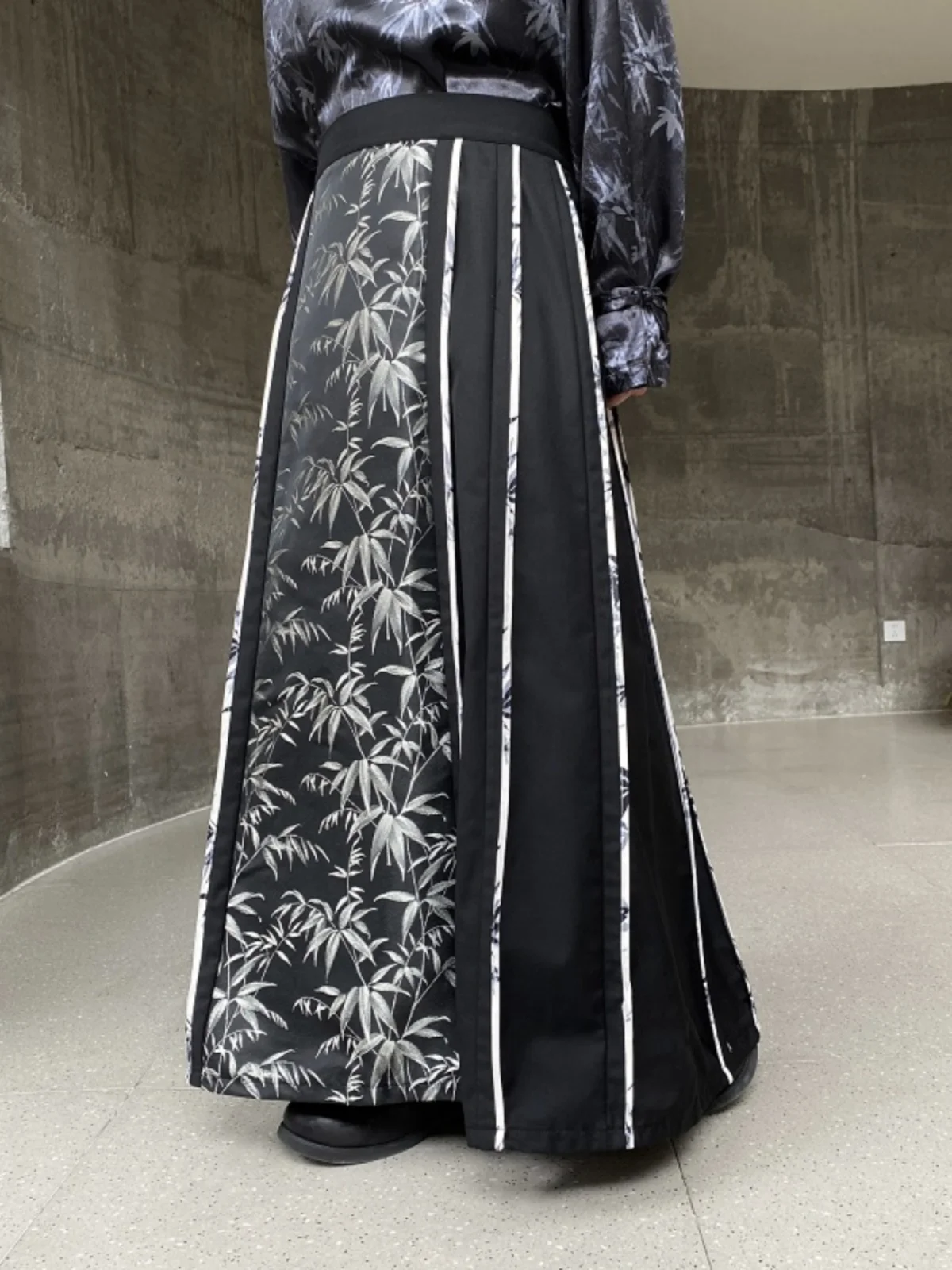 Новые китайские бамбуковые длинные юбки с вышивкой, брюки, мужские свободные повседневные брюки с высокой талией, молодежные всесезонные брюки Vitali
Новые китайские бамбуковые длинные юбки с вышивкой, брюки, мужские свободные повседневные брюки с высокой талией, молодежные всесезонные брюки Vitali