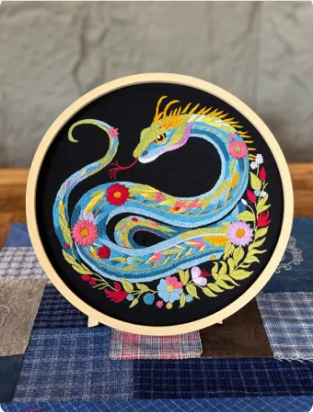 2025 Year of the Snake Traditional Chinese Craft Lu Embroidery DIY Handmade Material Pack Creative Three-
2025 Year of the Snake Traditional Chinese Craft Lu Embroidery DIY Handmade Material Pack Creative Three-
