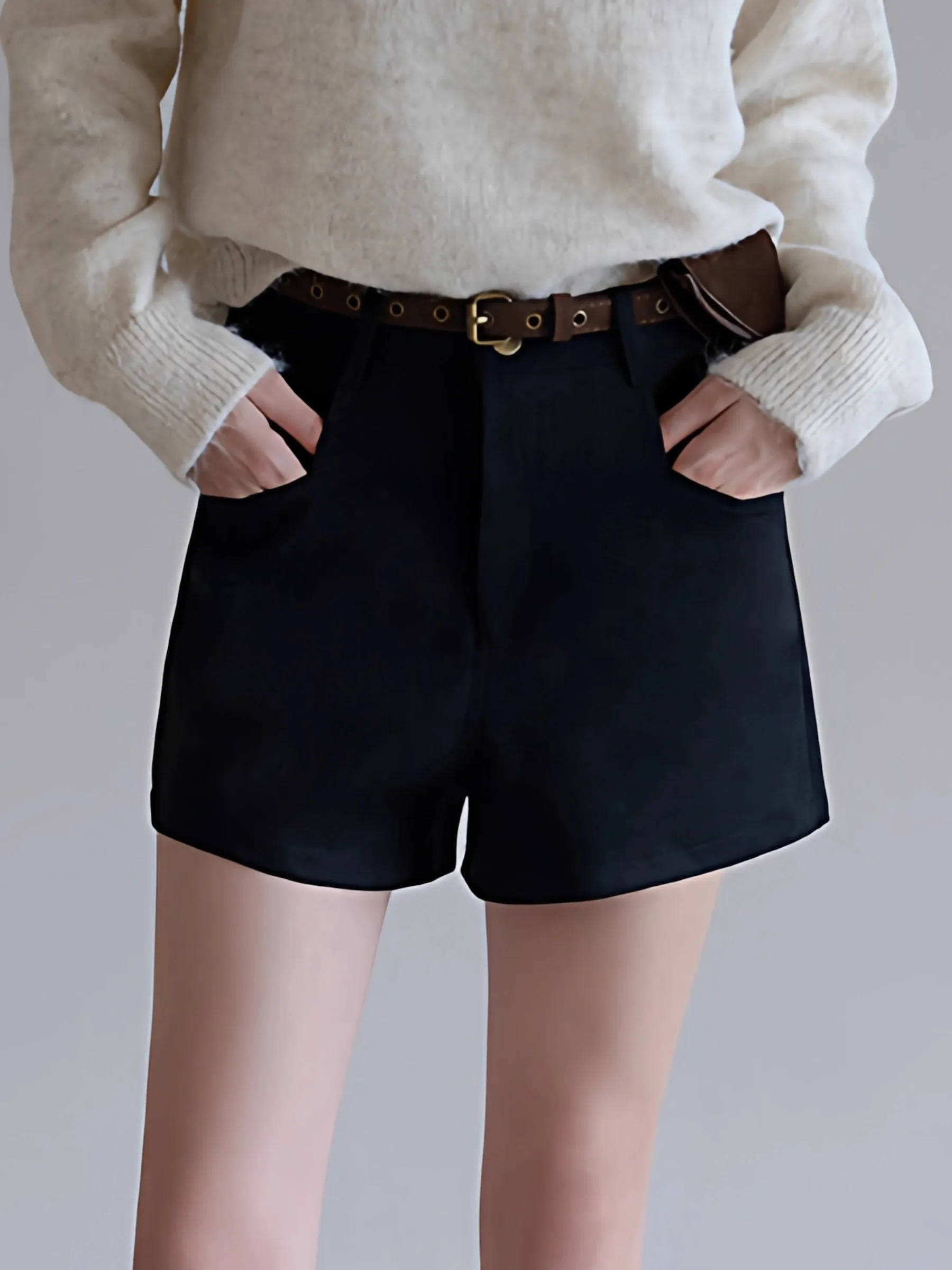 High Waist Black Suede Shorts Women's Autumn Winter New Style Outwear Slimming Sexy Casual Versatile A-Line Hot Pants
High Waist Black Suede Shorts Women's Autumn Winter New Style Outwear Slimming Sexy Casual Versatile A-Line Hot Pants