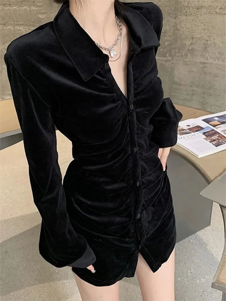 Vintage Velvet Shirts Women Autumn Long Sleeve Black Blouses Female Korean Fashion Elegant Turn Down Collar Single Breasted Tops
Vintage Velvet Shirts Women Autumn Long Sleeve Black Blouses Female Korean Fashion Elegant Turn Down Collar Single Breasted Tops