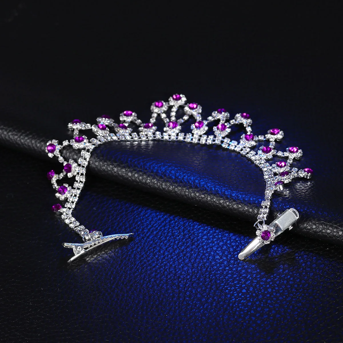 Plum Blossom Shape Forehead Ornament Wedding Frontlet Chain Bridal Headpiece Jewelry
Plum Blossom Shape Forehead Ornament Wedding Frontlet Chain Bridal Headpiece Jewelry