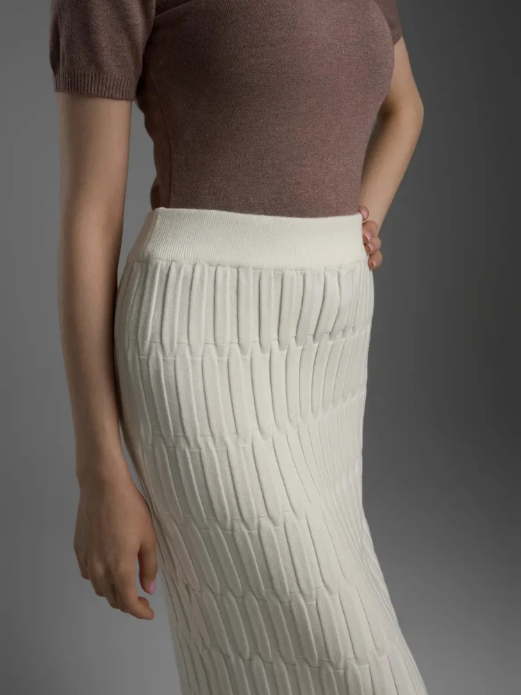 Autumn and Winter Knitted Skirt Fashion Temperament Elegant Long Skirts Diamond Grid Design High Waist Green Skirts for Women
Autumn and Winter Knitted Skirt Fashion Temperament Elegant Long Skirts Diamond Grid Design High Waist Green Skirts for Women