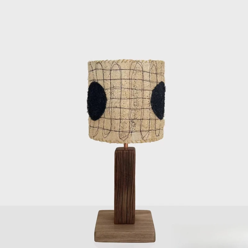 Black three-dot natural loofah handmade wabi-sabi desk lamp, living room bedroom desk lamp
Black three-dot natural loofah handmade wabi-sabi desk lamp, living room bedroom desk lamp