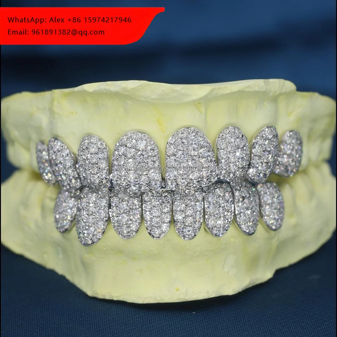 Hiphop Iced Out Grillz For Teeth S925 Sliver Real Gold 18k Gold Plated Jumbo 2mm Stone Deep Cut Vvs Moissanite Grillz Custom
Hiphop Iced Out Grillz For Teeth S925 Sliver Real Gold 18k Gold Plated Jumbo 2mm Stone Deep Cut Vvs Moissanite Grillz Custom
