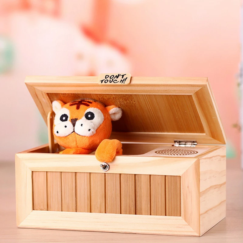 Live voice version audio version boring box toy weibo same cartoon cute little tiger creative box
Live voice version audio version boring box toy weibo same cartoon cute little tiger creative box