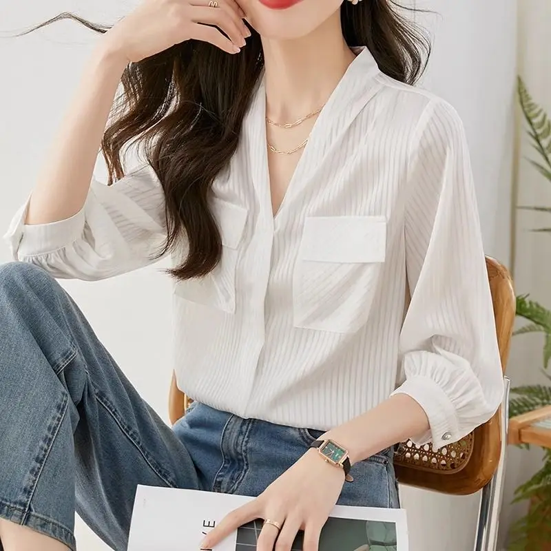 Stylish V-neck Striped Shirt Women's Summer New Fashion High-End Loose Slimming Thin Sleeveless Top
Stylish V-neck Striped Shirt Women's Summer New Fashion High-End Loose Slimming Thin Sleeveless Top