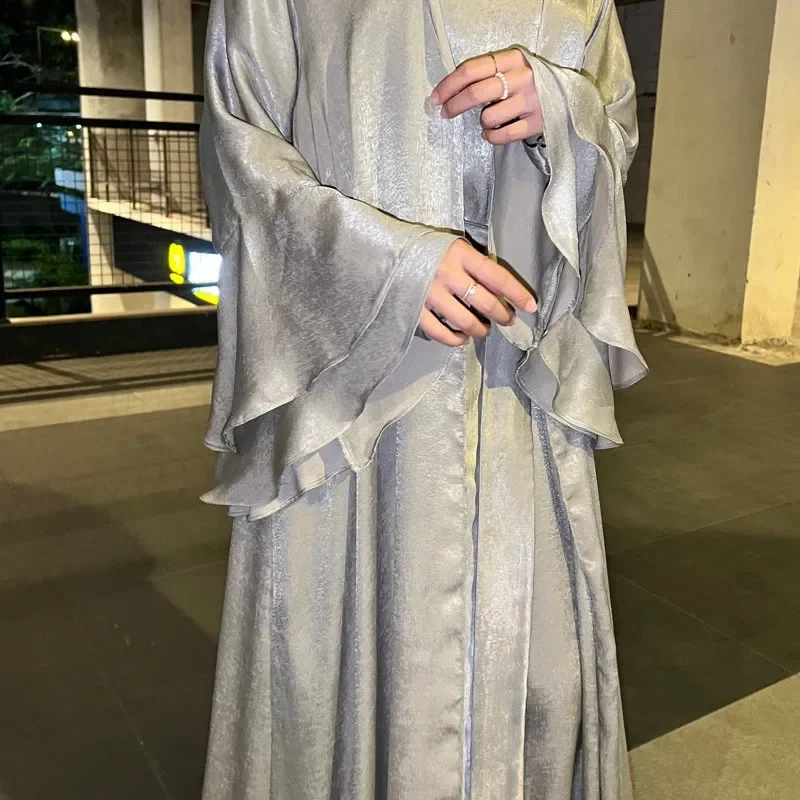 Dubai Shiny Satin Muslim Women Open Abaya Kimono Inner Maxi Dress Set 2 Pieces Turkey Kaftan Arabic Islamic Clothing Robe Gown
Dubai Shiny Satin Muslim Women Open Abaya Kimono Inner Maxi Dress Set 2 Pieces Turkey Kaftan Arabic Islamic Clothing Robe Gown
