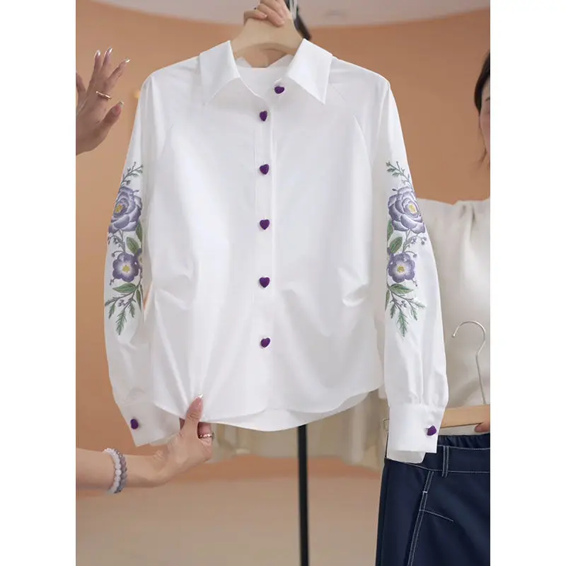 Ethnic Style Embroidered Long Sleeve Shirt for Women
Ethnic Style Embroidered Long Sleeve Shirt for Women