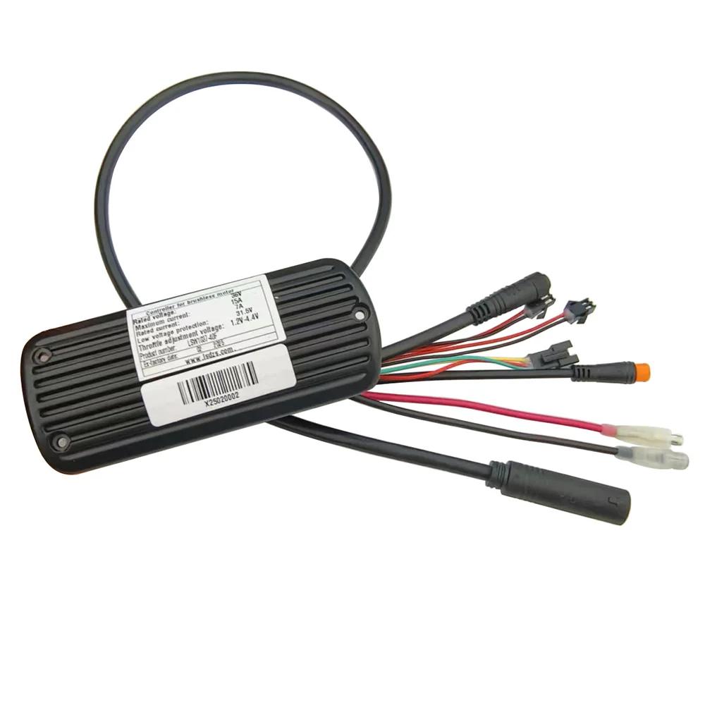 E-bike Speed Controller LSW1037-40F 36V 15A Intelligent Brushless Controller for Electric Bike Scooter, Fat Tire Bike and MTB
E-bike Speed Controller LSW1037-40F 36V 15A Intelligent Brushless Controller for Electric Bike Scooter, Fat Tire Bike and MTB