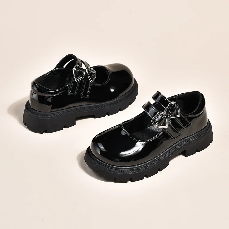 Модные детские кожаные туфли для вечеринок, школьные туфли для выступлений, с дизайном в виде сердца, подходят для девочек постарше, туфли-принцессы для девочек
Модные детские кожаные туфли для вечеринок, школьные туфли для выступлений, с дизайном в виде сердца, подходят для девочек постарше, туфли-принцессы для девочек