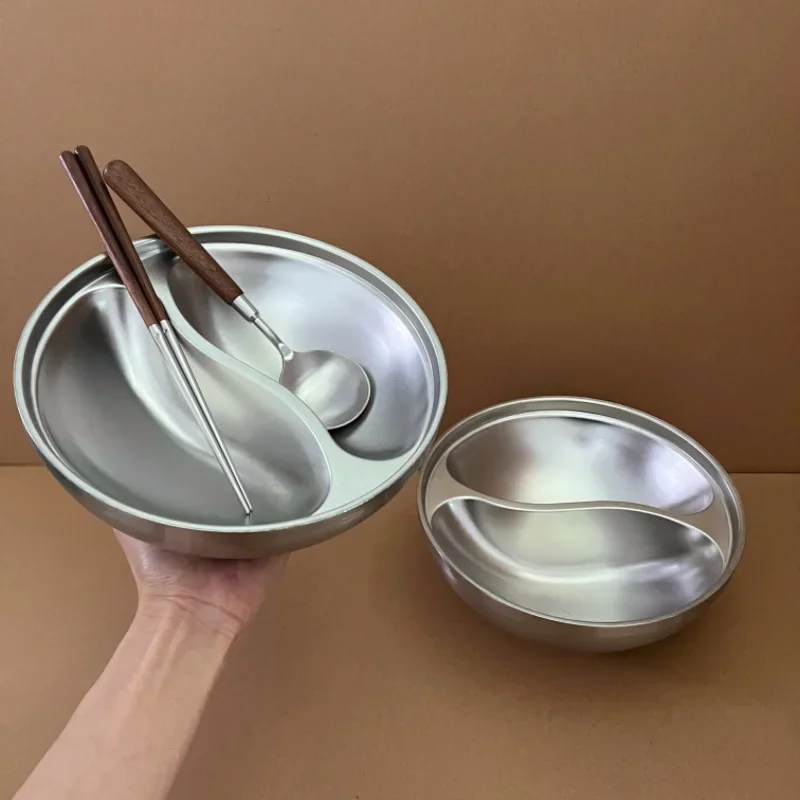 304 Stainless Steel Divided Bowl Dual Compartment Heatproof Soup Salad Bowl for Home YinYang Design Lunch Box Dishwasher Safe
304 Stainless Steel Divided Bowl Dual Compartment Heatproof Soup Salad Bowl for Home YinYang Design Lunch Box Dishwasher Safe