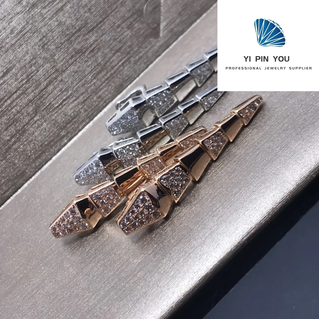 High Quality High-end S925 Exquisite, Elegant, Dazzling Zircon Earrings - Anniversary Gift
High Quality High-end S925 Exquisite, Elegant, Dazzling Zircon Earrings - Anniversary Gift